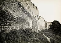 Szydw - Mury zamku w Szydowie na zdjciu Henryka Poddbskiego z 1936 roku